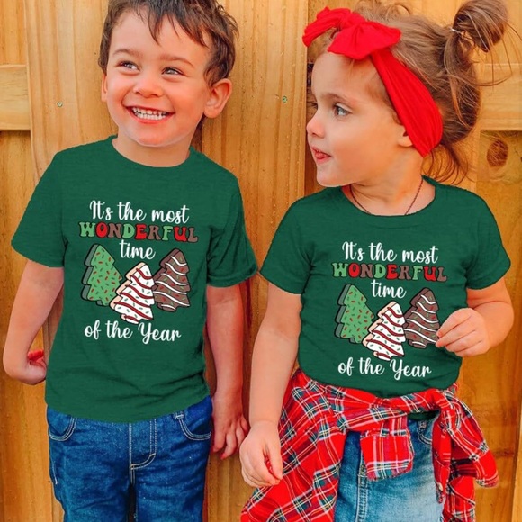 Toddler 3t 3T Christmas Girls Boys Little Debbie Tree Cake T-Shirt Little Kids - Picture 2 of 5